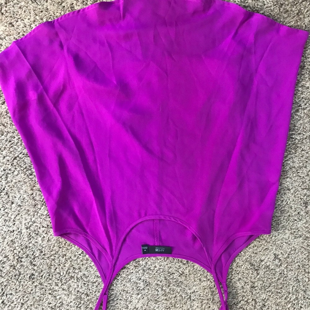 Purple women’s flowy tank top